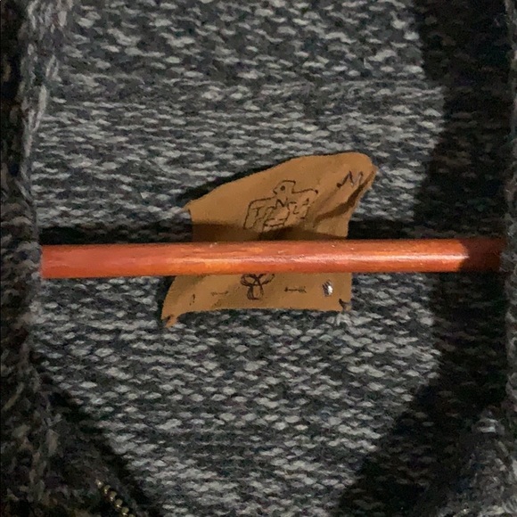 Sweater - Picture 3 of 3